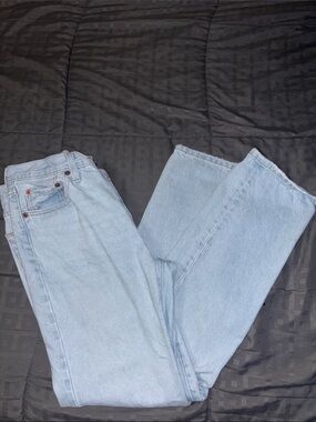 Light Wash Straight Leg Jeans